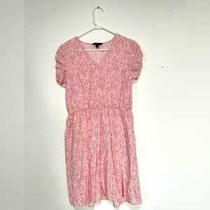 Brand: Banana republic, lightly worn dress. Comfy, loose fitting. Size L